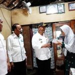 Dua Warga Juwana Terima Dana Bantuan RTLH