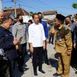 Banyak Jalan Rusak, Bupati Curhat dan Minta Dukungan Presiden Jokowi