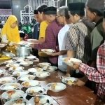 Sudah Tradisi, Masjid Nurul Huda Siapkan Ratusan Takjil Gratis