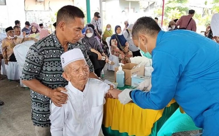 Mayoritas Berstatus Risiko Tinggi, Ratusan Calhaj Mulai Jalani Pemeriksaan Kesehatan
