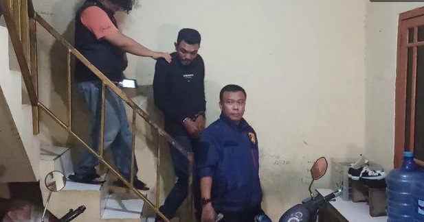 Polisi Gerebek Markas Debt Colector di Tanah Merah Koja