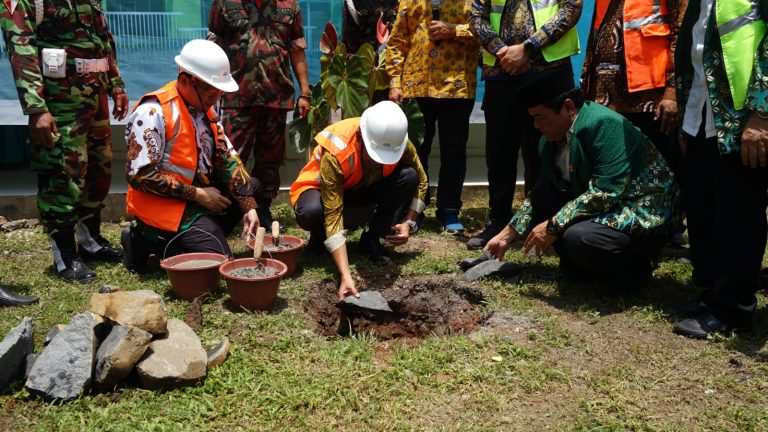 Menko PMK Groundbreaking Pembangunan RSI Muhammadiyah 2 Kendal