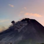 Merapi Erupsi dan Mengeluarkan Guyuran Lava, Ini Imbauan Polda Jateng