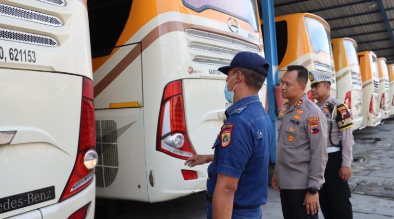 Jelang Mudik Lebaran, Kapolres Sukoharjo Cek Kesiapan Angkutan Umum