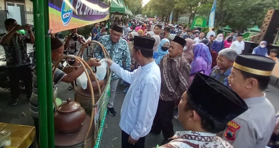 Kampung Ramadhan Rembang, Jadi Pilihan Pemburu Takjil