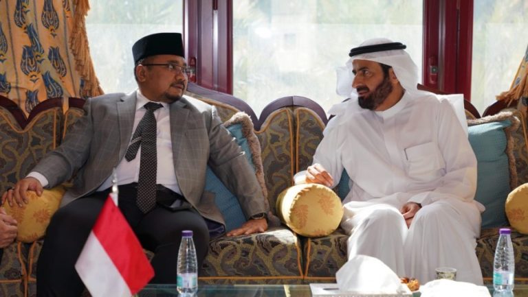 Menag Yaqut Cholil Qoumas bertemu dengan Menteri Haji dan Umrah Arab Saudi Tawfiq F Al Rabiah.
