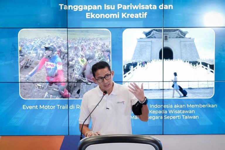 Menparekraf Dukung Tindakan Tegas Bagi Wisman yang Langgar Aturan
