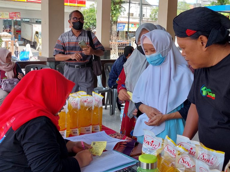 Gelar Pasar Murah, Pemkab Sediakan 15 Ton Beras dan 840 L Minyak