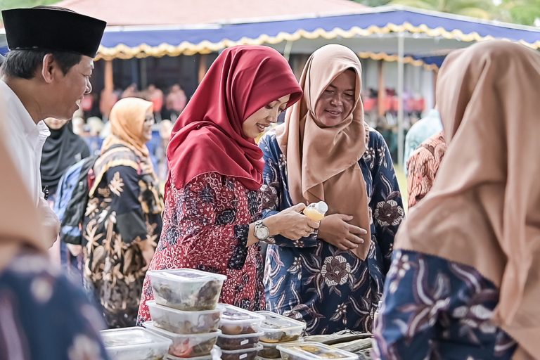 Endorse Bareng Produk UMKM Bersertifikat Halal Digelar di Srumbung