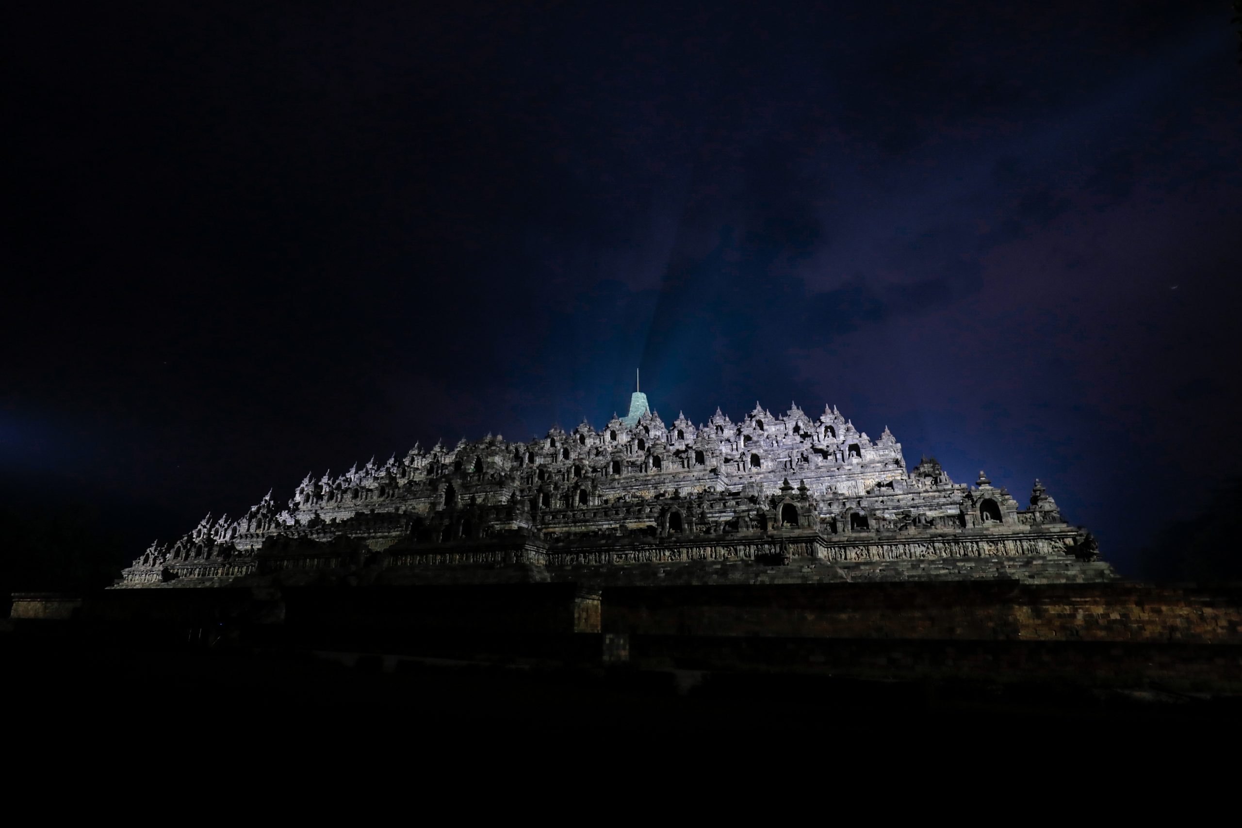 Abu Vulkanik Gunung Merapi Belum Berpengaruh pada TWC Borobudur