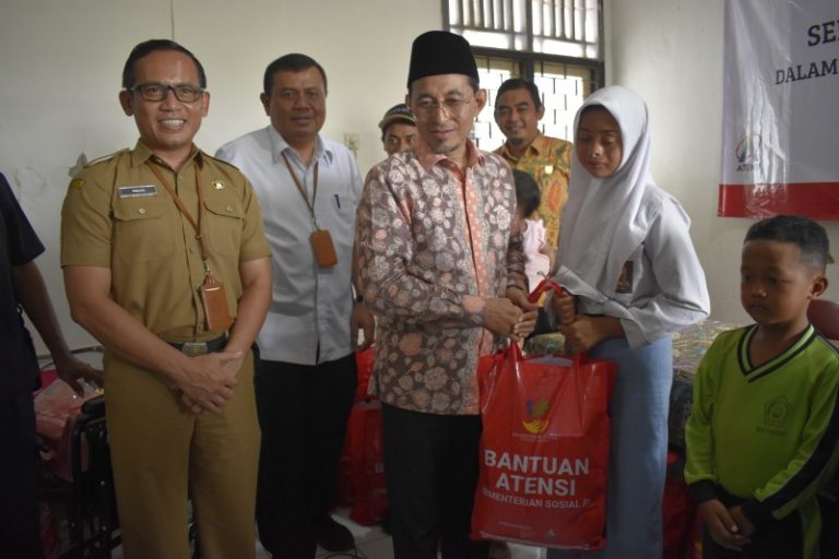 414 Masyarakat Kendal Terima Bantuan ATENSI dari Kemensos RI