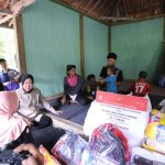 Temui Ipin yang Rawat 3 Adiknya, Kemensos Serahkan Bantuan