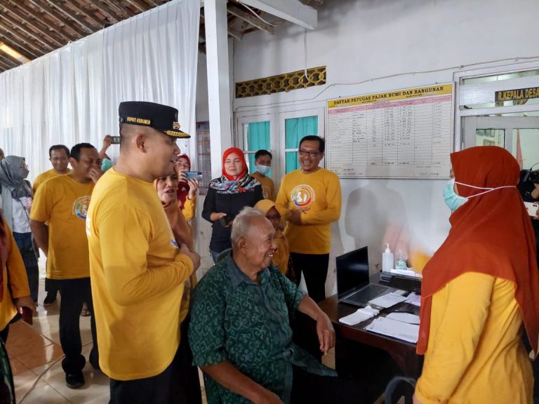 Pemkab Bersama RSDS Kebumen Gencarkan Pengobatan Gratis ke Pedesaan