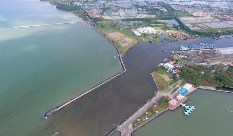Terbangun di 2025, Pembangunan Pelabuhan Onshore On The Track