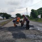 Lubang Jalingkut Penyebab Laka Lantas Langsung Ditutup