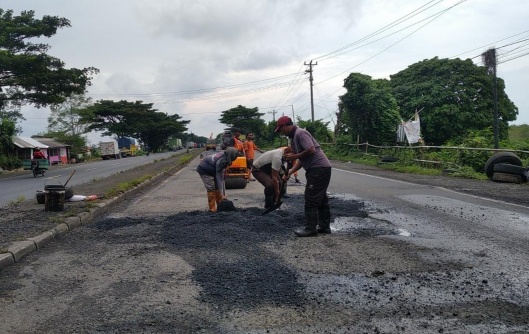 Lubang Jalingkut Penyebab Laka Lantas Langsung Ditutup