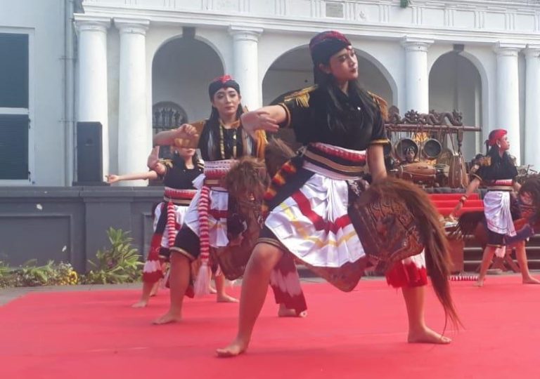Dua Tahun Vakum, Ebeg Banjarnegara Pentas Bertema ‘Aswa Nawa’ di Kota Tua