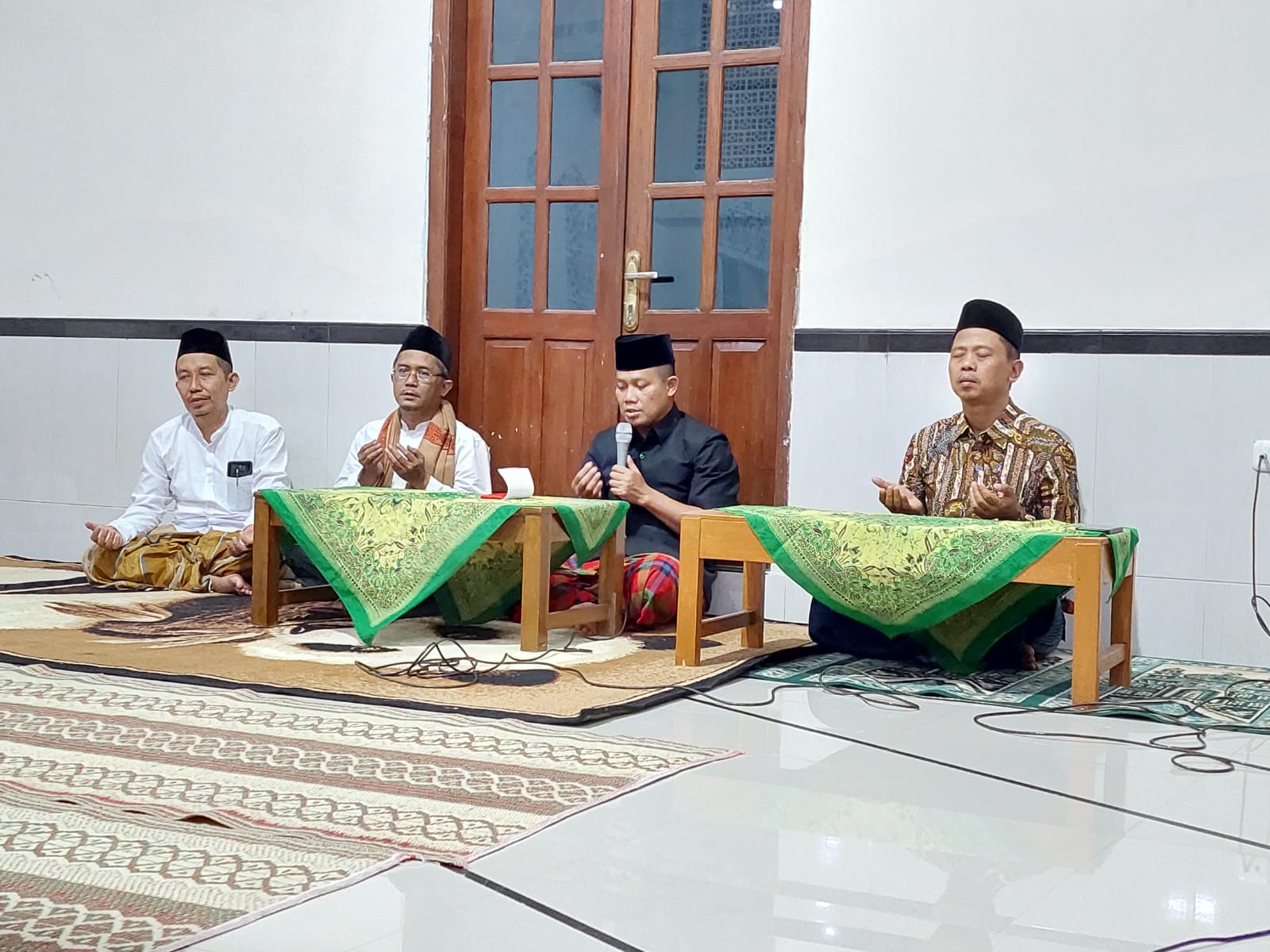 Bupati Kebumen Kaji Kemungkinan Ketua RT/RW dapat Tunjangan
