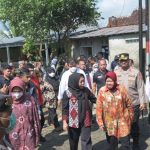 Bupati Tiwi Dampingi Mensos Jenguk Bocah Korban Asusila