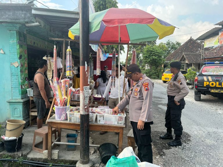 Gencarkan Operasi Cipta Kondisi, Polsek Sale Sasar Peredaran Petasan