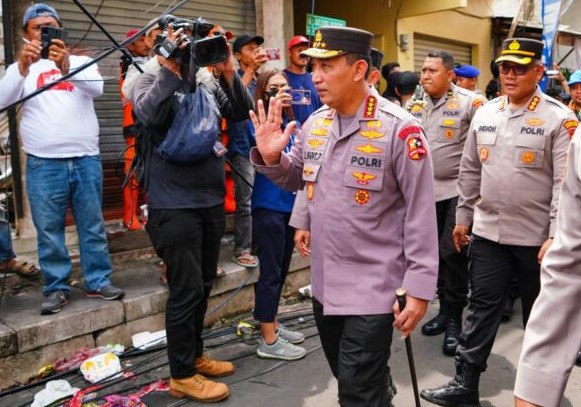 Kapolri Pastikan Tim Investigasi dalami Penyebab Kebakaran Depo Pertamina Plumpang