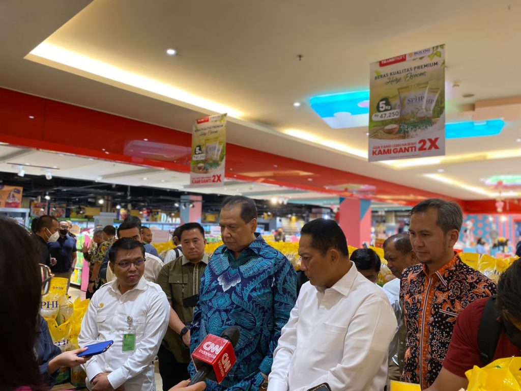 Kawal Harga Beras Jelang Ramadhan dan Idul Fitri, NFA Distribusi Beras SPHP di Pasar Ritel