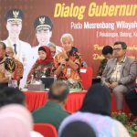 Diwaduli Kades dan Bidan Desa Sidoharjo, Ganjar Gerak Cepat