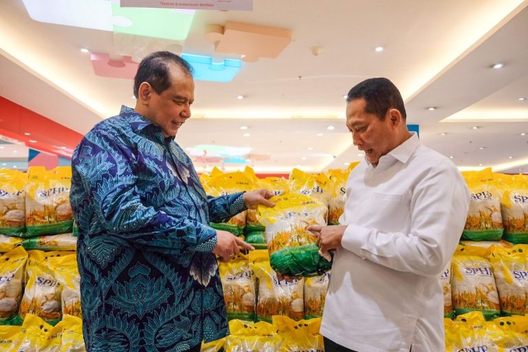 Rangkul Transmart, Bulog Perluas Jaringan Distribusi Operasi Pasar
