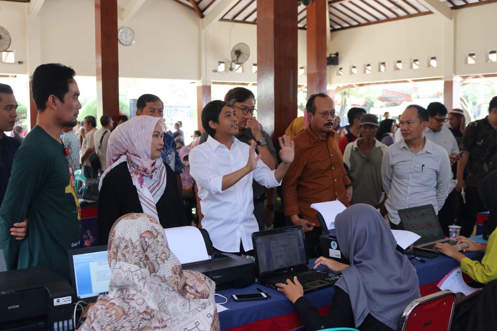 Wamen ATR BPN Tinjau Sertifikasi HGB Tanah Wonorejo