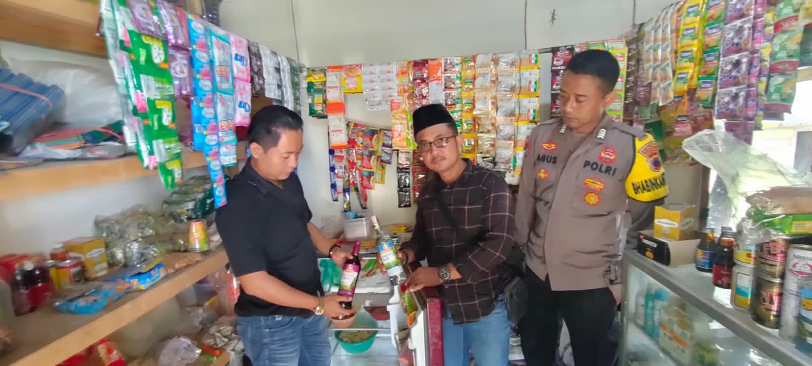 Cegah Aksi Kriminalitas, Polsek Serang Razia Toko Penjual Miras