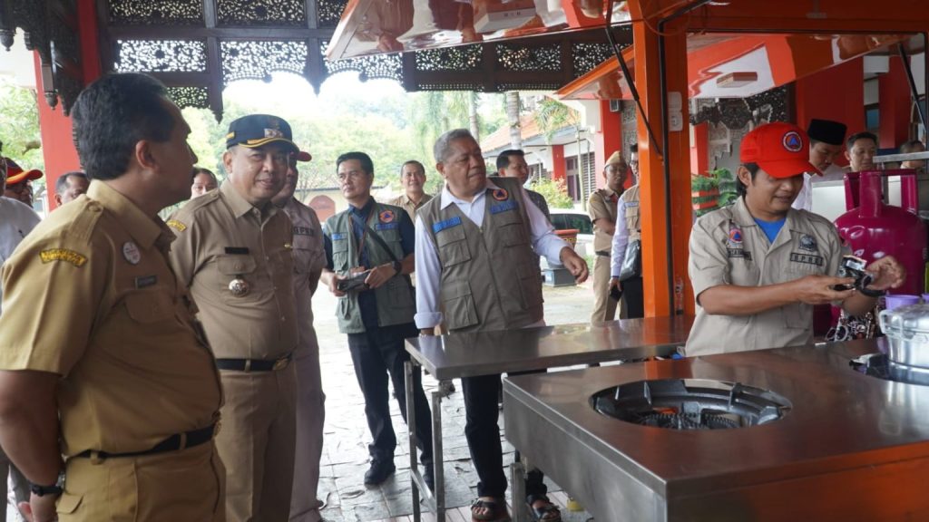 BNPB Beri Bantuan Mobil Dapur Umum dan Pompa Air ke BPBD Jepara