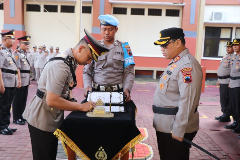 Kapolres Kudus Pimpin Sertijab Wakapolres dan Empat Kapolsek