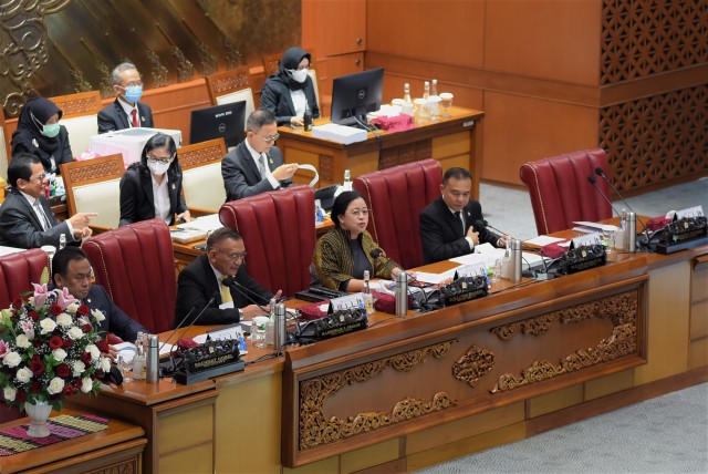 DPR RI Setujui RUU Perppu Ciptaker Jadi Undang-Undang