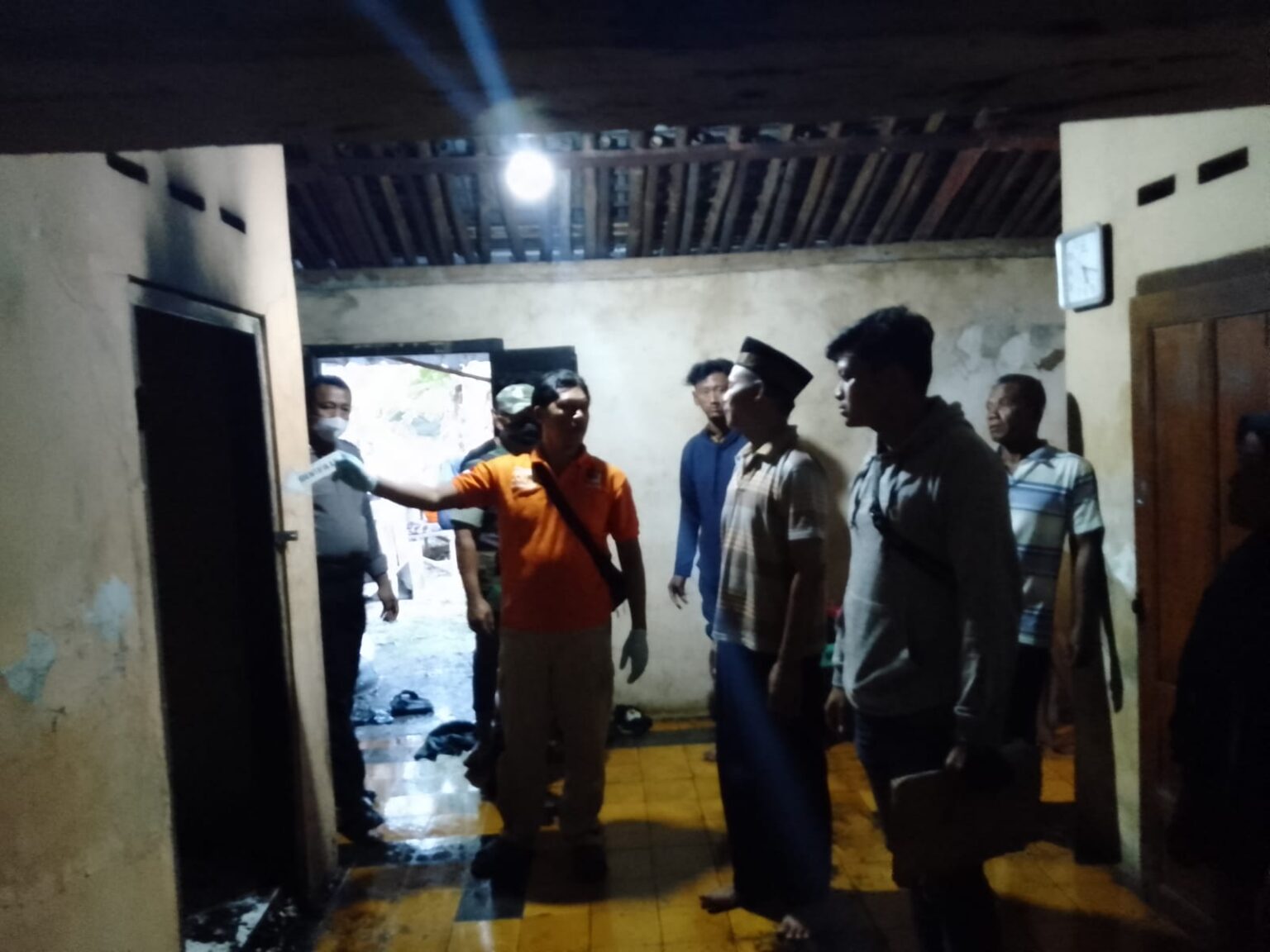 Tragis, Seorang Nenek Meninggal Terbakar di Kamarnya