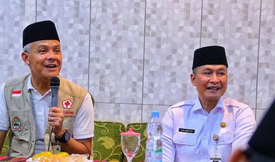 Kunjungi Kudus, Ganjar Membagikan Beragam Bantuan