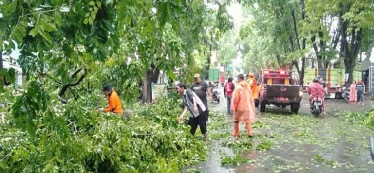 BPBD Minta Masyarakat Waspada, Cuaca Ekstrem Kembali Melanda Kudus