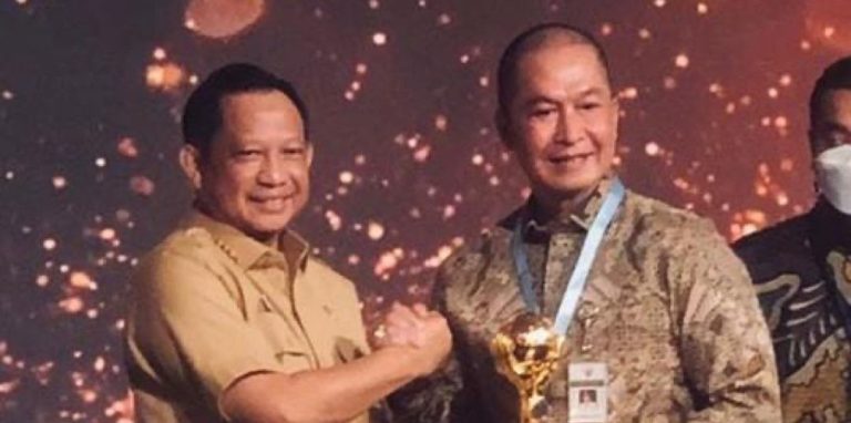 Kepesertaan JKN Lampaui Target, Pemkab Kudus Raih Penghargaan UHC 2023