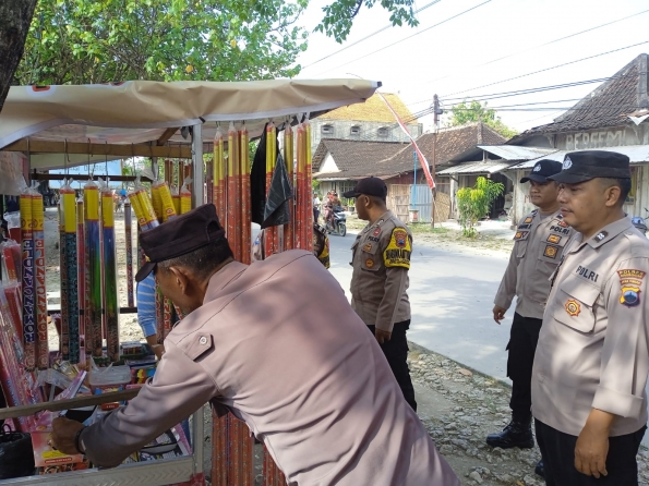 Polsek Grobogan Mulai Gencar Razia Petasan Jelang Ramadhan
