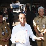 Blusukan Bareng Jokowi, Ganjar Siap Revitalisasi Pasar Mendenrejo