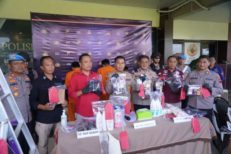 Polres Batang Bekuk Komplotan Spesialis Pembobol Minimarket