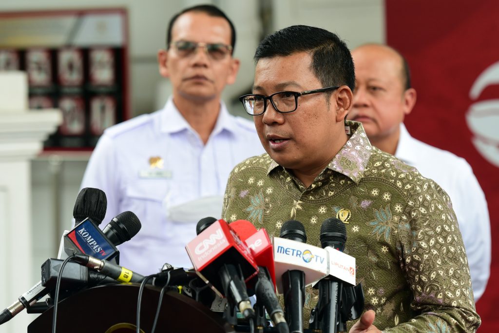 Kepala Bapanas Arief Prasetyo Adi memberikan keterangan pers, di Kompleks Istana Kepresidenan, Jakarta Rabu (15/03) siang.