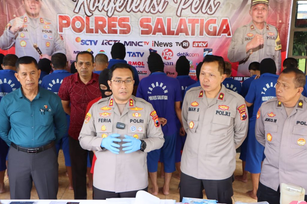 Satreskrim Polres Salatiga Ringkus 8 Tersangka Judi Online