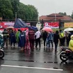 Peserta Seleksi Perades Unjuk Rasa, Pelantikan Perades Terpilih di 68 Desa Ditunda