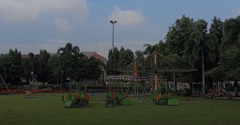 Alun-alun Simpang 7 Kudus Dijadikan Pasar Malam, Hartopo: Untuk Pemulihan Ekonomi
