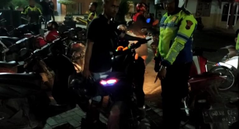 Ratusan Pemotor Terjaring Razia Satlantas Polres Blora