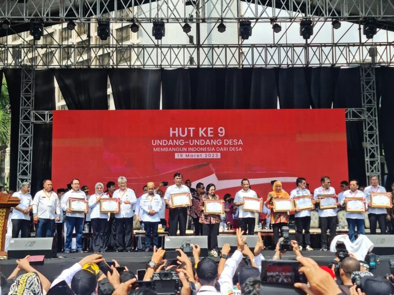 bank bjb Raih Penghargaan Sebagai Bank Peduli Perekonomian Masyarakat Desa di Indonesia