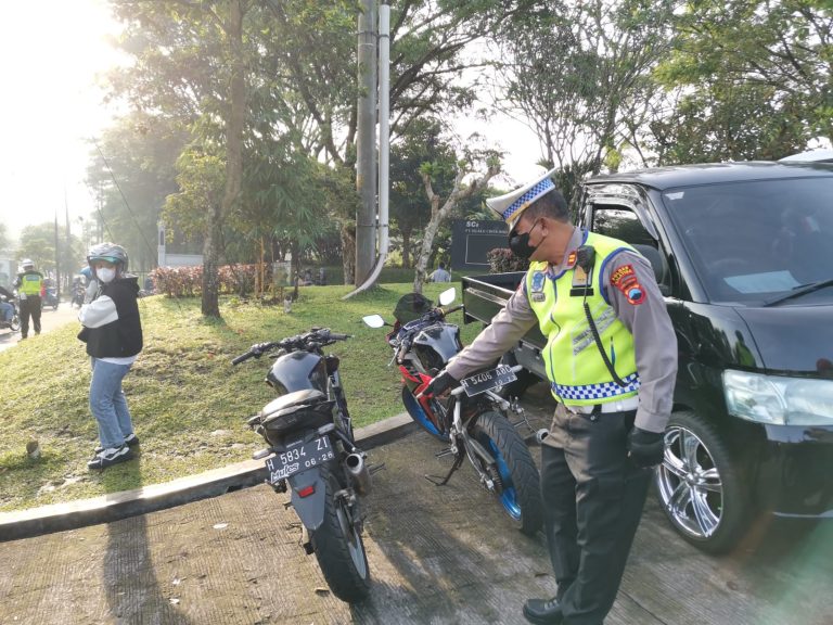 Gelar OBKC, Satlantas Polres Salatiga Kota Amankan 30 Motor Brong