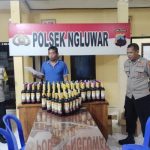 Gelar Operasi Pekat, Polsek Ngluwar Amankan Ratusan Botol Miras