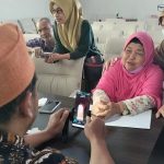 Lansia Mendominasi, Kemenag Dampingi Perekaman Biometric Calhaj