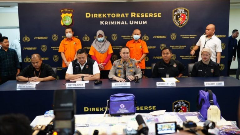 Konpers di Polda Metro Jaya terkait kasus penipuan jemaah umrah